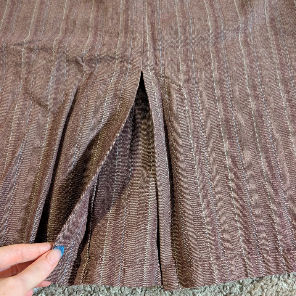 Stylish Brown Skirt with Black Detail - Picture 3 of 5